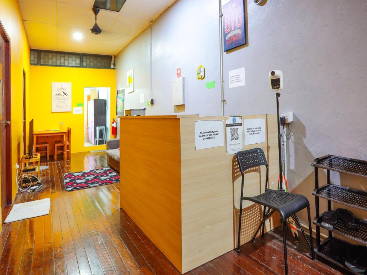 Spot On 90610 Loft Waterfront Hotel Kuching Exterior foto